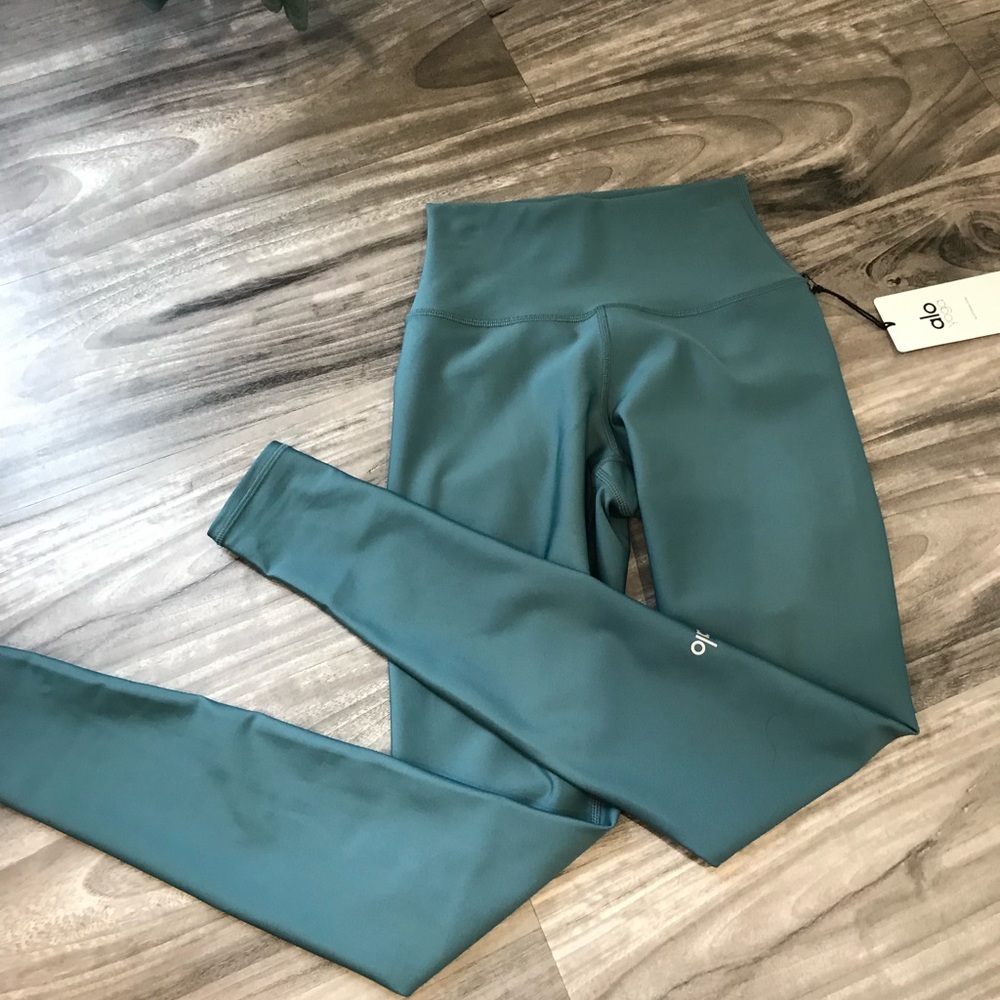 High waist Alo XS new with tags!
